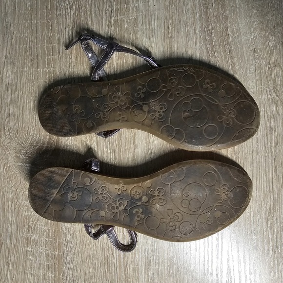CHARMING CHARLIE | SILVER STRAP SANDAL SIZE 7.5 - Picture 3 of 3